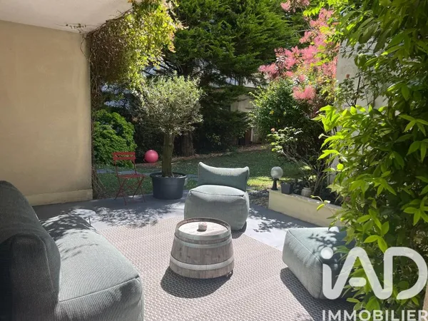 Maison 5 pièces 204 m²