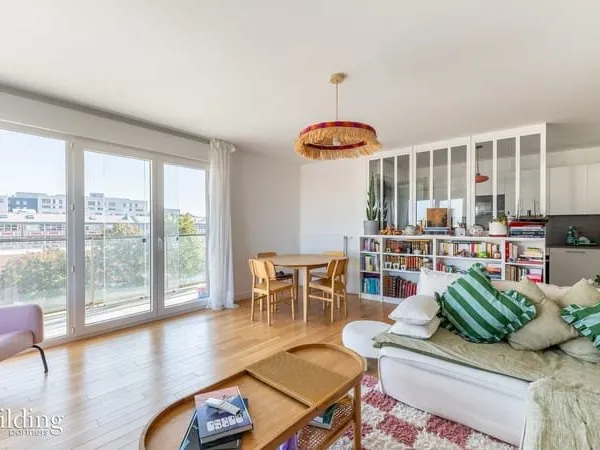 Bécon - Appartement 5 pièces de 94.86 m²