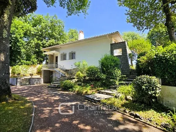 Maison Vente Royan 8p 192m² 855800€