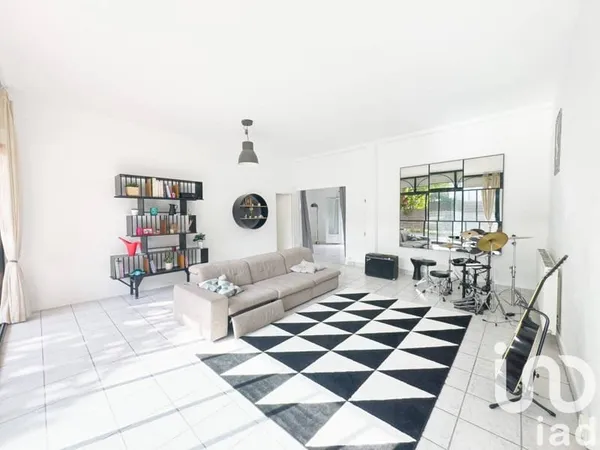 Maison 10 pièces 262 m²