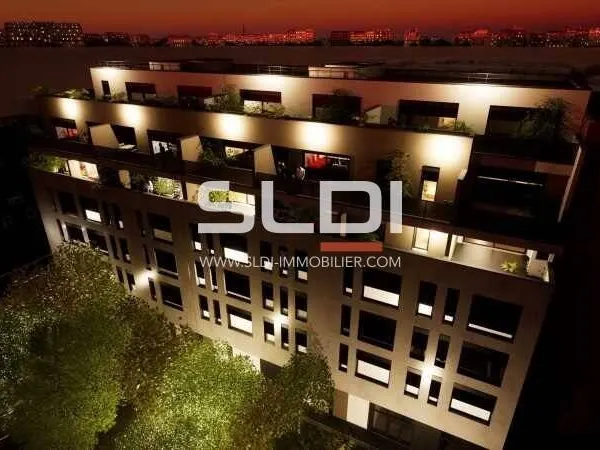 Local commercial 610 m²