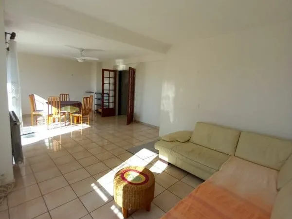 Appartement T3/T4 MEUBLE CHAUFFAGE ET EAU CHAUDE INCLUS