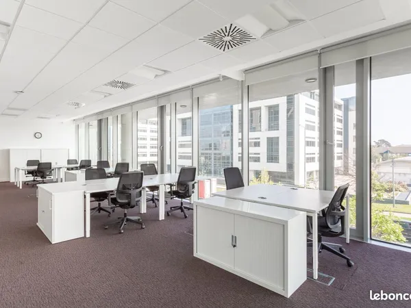 Bureau privé à louer pour 5 personnes à Bobigny, Irrigo