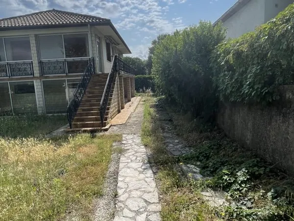 Pont Saint Esprit - Maison avec terrasse et jardin