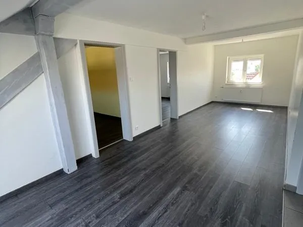 Appartement 3 pièces - 86 m² - Centre-ville de Saint-Louis
