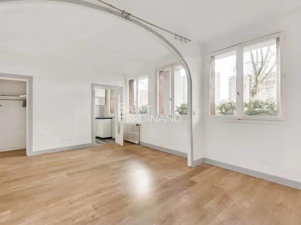 Paris 16 - Mirabeau - 2 piéces 39 m²