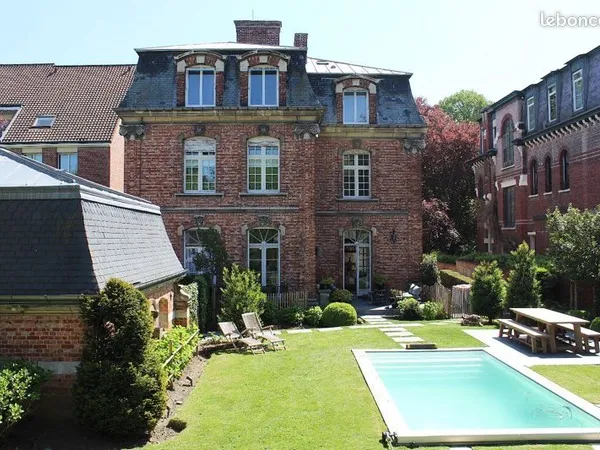 Rdc d'un très bel hôtel particulier