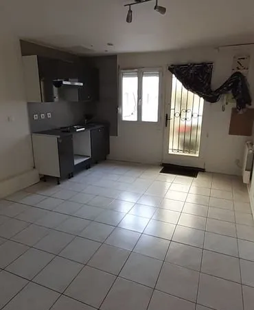2 pièces avec parking prive