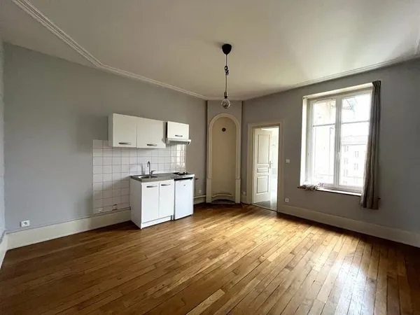 APPARTEMENT T2 - PROCHE FAUBOURG DES 3 MAISONS