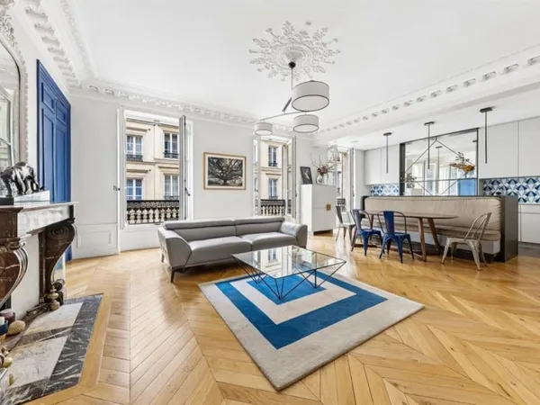 Exclusivité Paris IX - Saint-Georges / Magnifique appartement fa