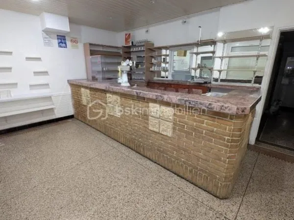 Ancien Bar/Tabac avec potentiel