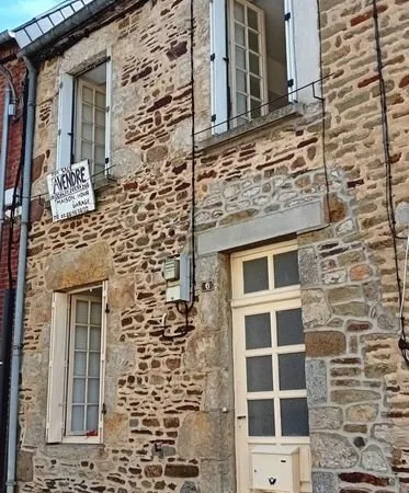 À vendre Maison de bourg. Couterne 61.410