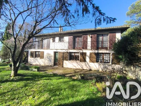Maison 6 pièces 197 m²
