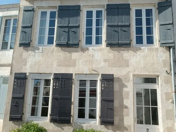 Maison de caractère au coeur de Saint-Martin de Ré