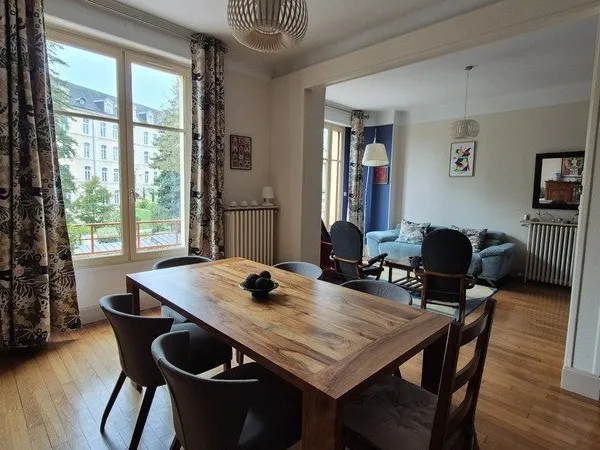 DIJON QUARTIER WILSON MAGNIFIQUE APPARTEMENT ANCIEN DE 113 M2