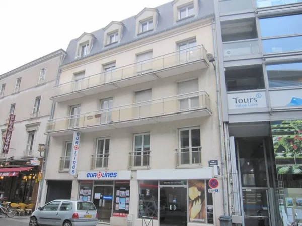 Stationnement Location Tours   85€