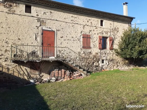 Vend maison en pierre à renover