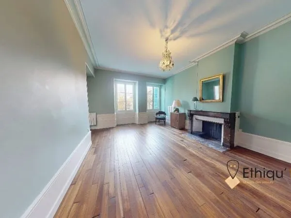 Appartement 4 pièces 90 m²