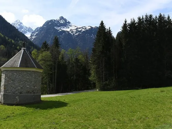 VALLÉE DU HAUT BRÉDA Au coeur de la chaîne de Belledonne - Ancien Corps de ferme Authentique