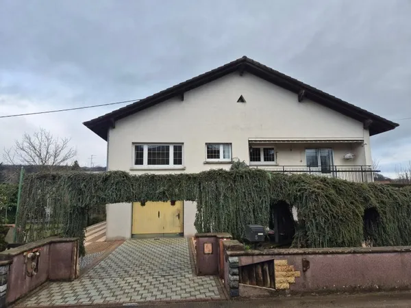 À Sentheim, offrez-vous le calme de la nature et le confort d'une maison parfaitement entretenue, pr