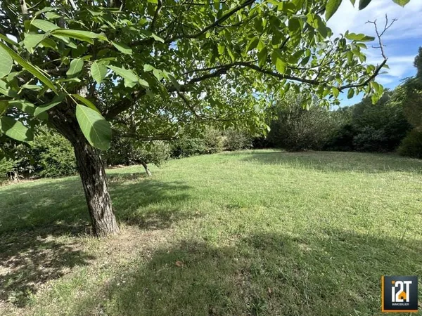 Terrain 753 m²