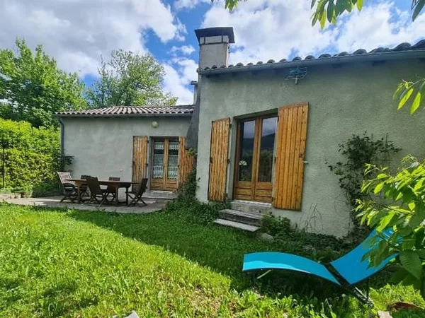 GENOLHAC, Charmante maison à 2 pas du centre du village