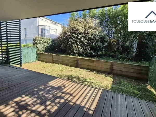 APPARTEMENT T3 AVEC TERRASSE ET PARKINGS