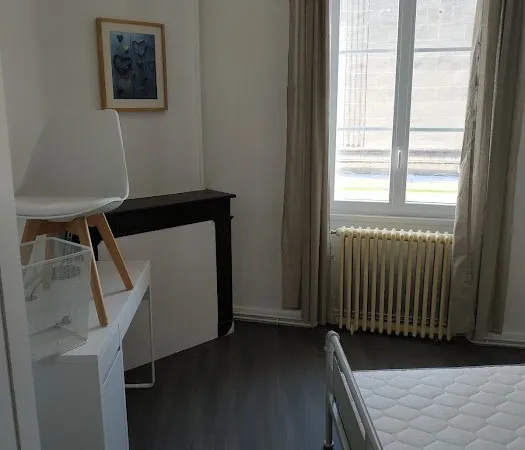 CHAMBRE MEUBLÉE EN COLOCATION A BORDEAUX