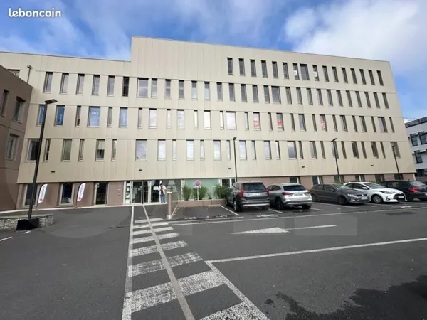 Bureaux 405 m²