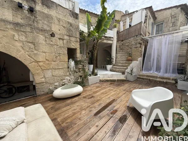 Maison 10 pièces 221 m²