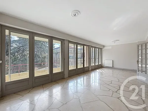 Appartement 5 pièces 106 m²