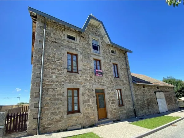 Maison 8 pièces 131 m²