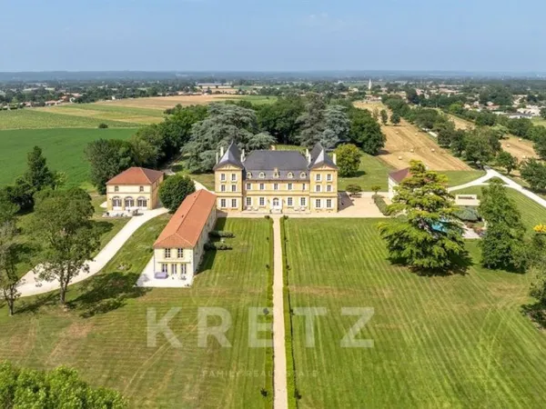 Appartement de 121 m² dans un château avec terrasse privative