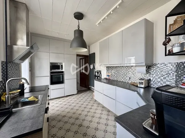 Maison 5 pièces 158 m²