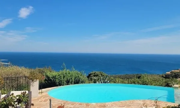 Villa 4 pièces 160 m²