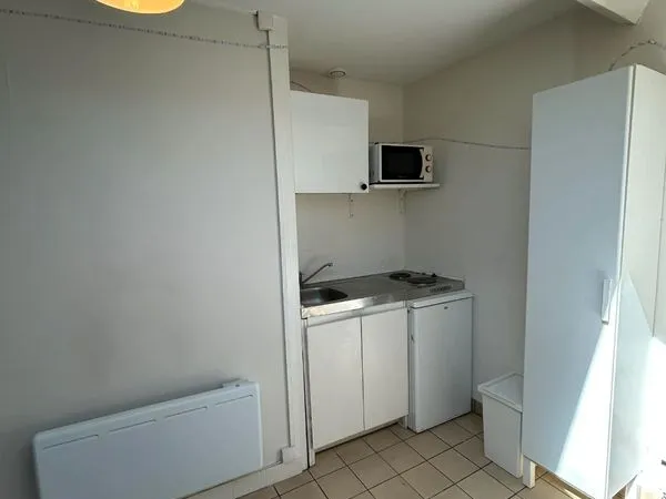 Studio meublé Saint Quentin Remicourtt