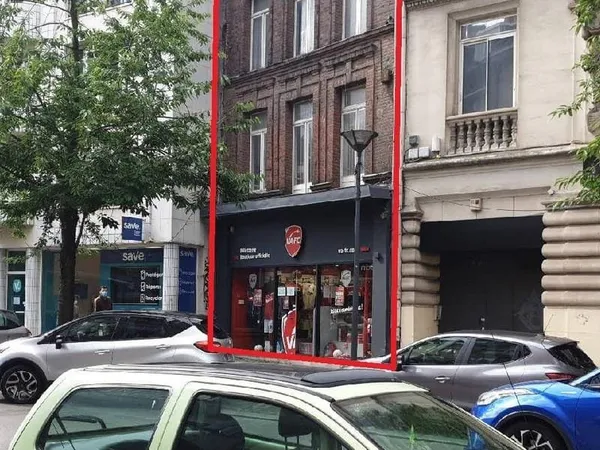 Boutique 2 pièces 165 m²