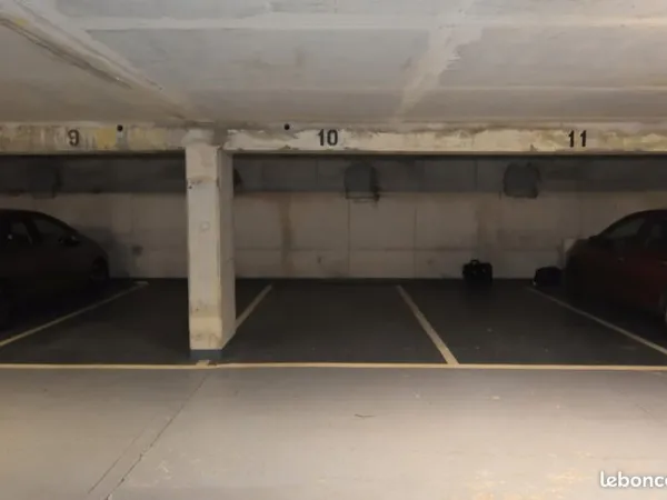 Parking a louer avec borne electrique prevue