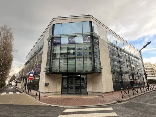 Bureaux 660 m²
