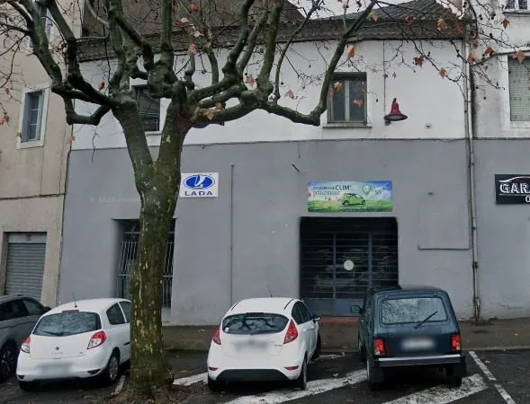 ALES - LOCAL COMMERCIAL