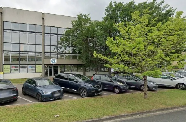Bureaux 65 m²