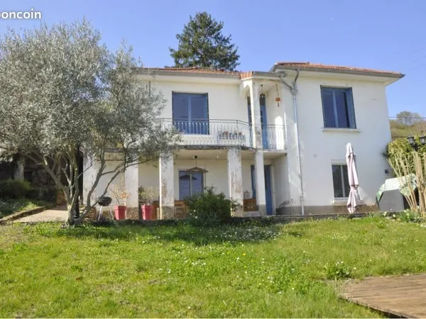 Maison individuelle - 140 m² habitables - Terrain 600 m² - Couzon-au-Mont-d'Or
