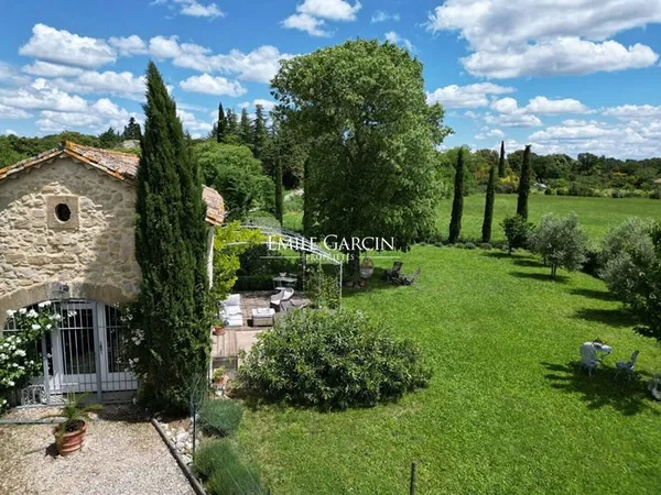 Maison 6 pièces 200 m²