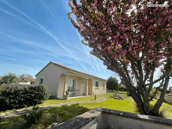 Maison . 6 pièces . 126m²
