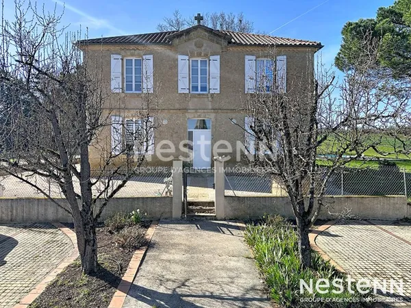 A vendre Maison proche Mirande 3 chambres 155 m2 avec garage et piscine