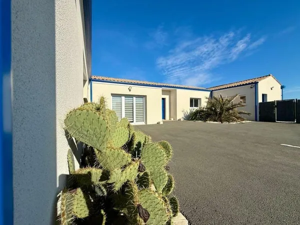 Ensemble immobilier à 20min des plages