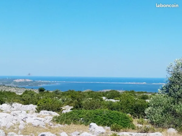 Terrain de loisirs avec vue mer exceptionnelle
