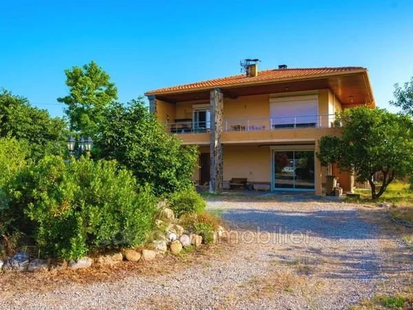 Villa 5 pièces 172 m²
