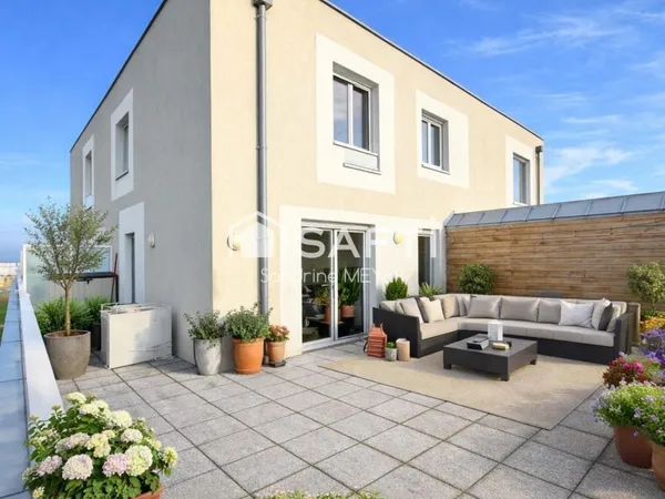Appartement d'exception en attique 4 pièces 110 m²