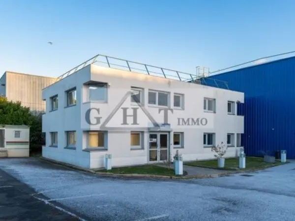 BATIMENT INDÉPENDANT À LOUER